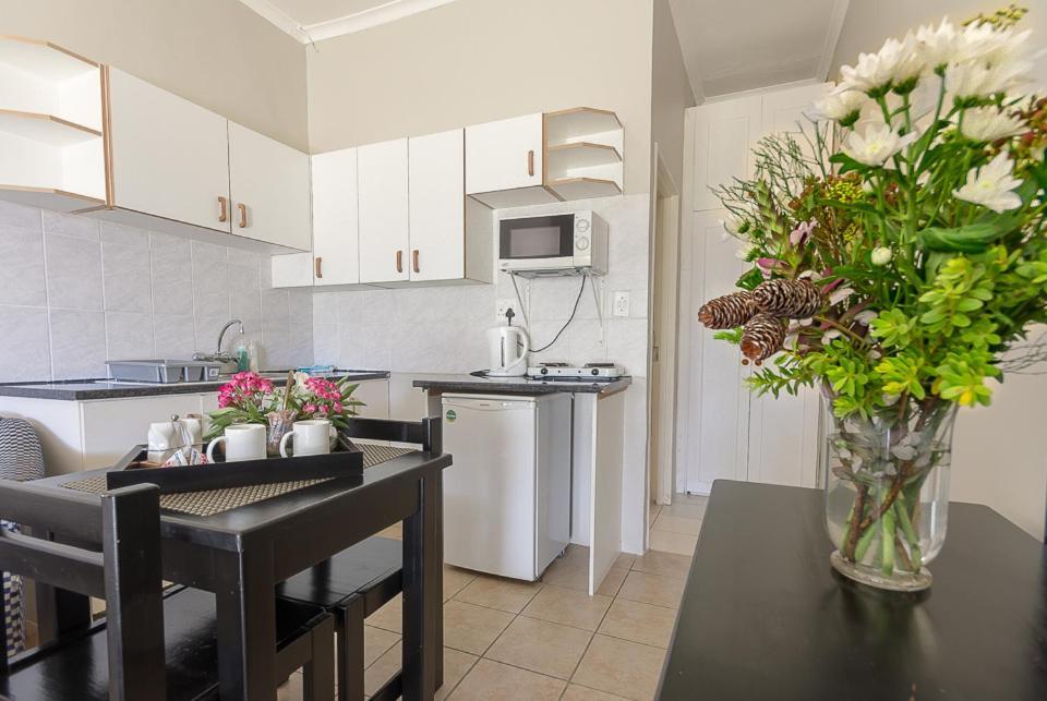 Kingfisher Hollow Gordons Bay Exterior photo